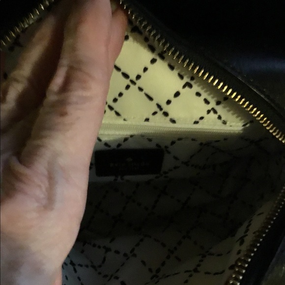 Like New Kate Spade Crossbody. - Picture 5 of 8